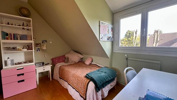 Maison familiale avec jardin exposé sud-ouest dans lotissement privé à Mouvaux