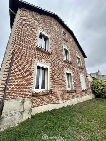 Maison 196 m² à Crécy-sur-Serre 02270