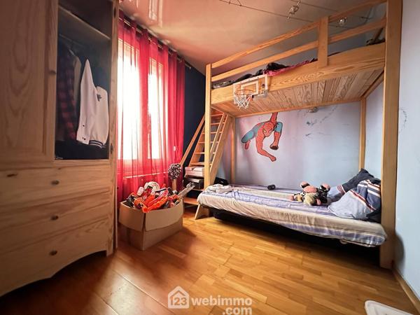 Maison 196 m² à Crécy-sur-Serre 02270