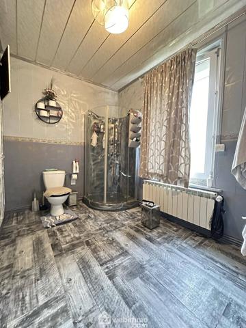 Maison 196 m² à Crécy-sur-Serre 02270