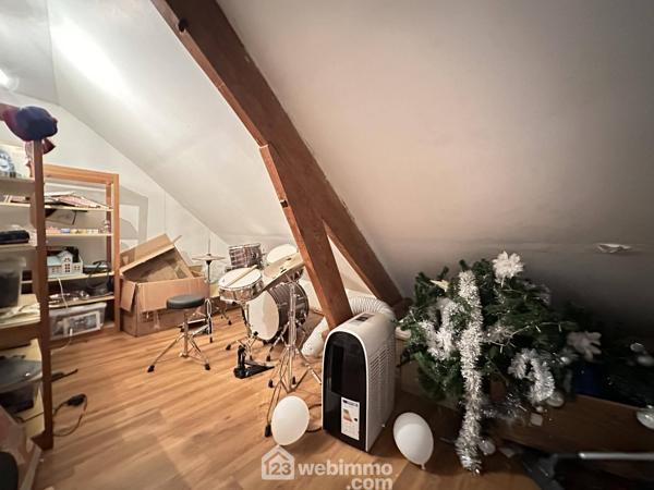 Maison 196 m² à Crécy-sur-Serre 02270