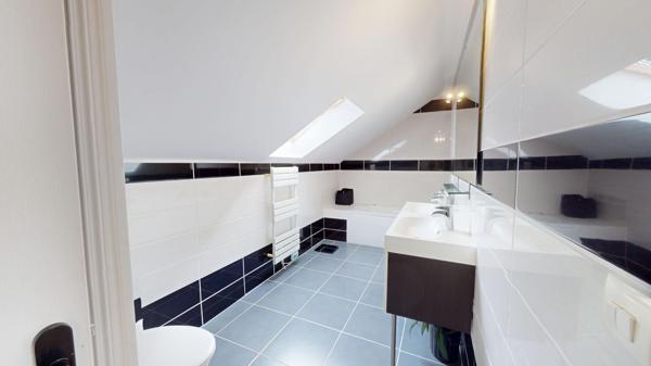 Longère Sermoise Sur Loire 8 pièce(s) 223 m2