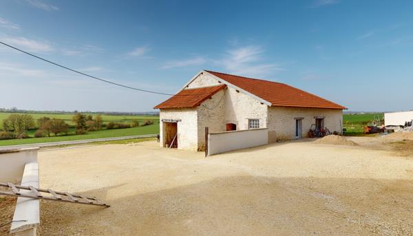 Longère Sermoise Sur Loire 8 pièce(s) 223 m2