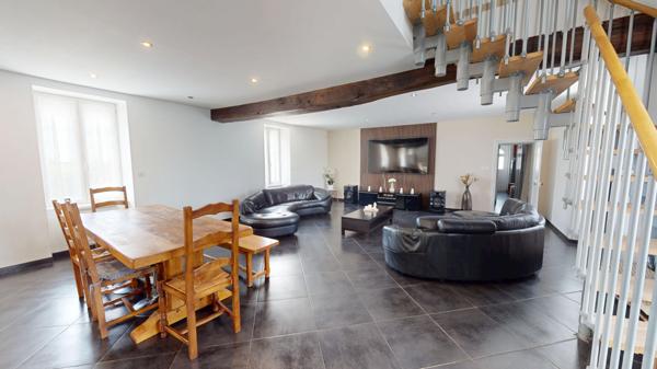 Longère Sermoise Sur Loire 8 pièce(s) 223 m2