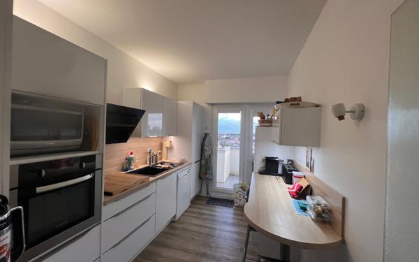 Appartement à vendre    5 pièces •  La Rochelle
