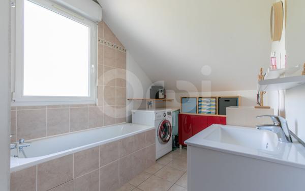Maison à vendre    4 pièces • 74,17 m2 Noisy-le-Grand