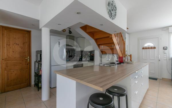 Maison à vendre    4 pièces • 74,17 m2 Noisy-le-Grand