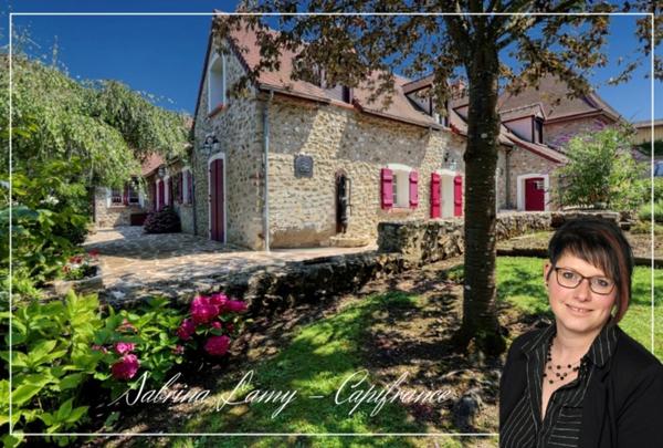 ✨ À Vendre : Élégante Propriété de Prestige en Pierre Meulière - 214 m² sur 2508 m² de Terrain - 5 chambres✨