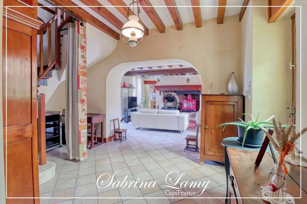 ✨ À Vendre : Élégante Propriété de Prestige en Pierre Meulière - 214 m² sur 2508 m² de Terrain - 5 chambres✨