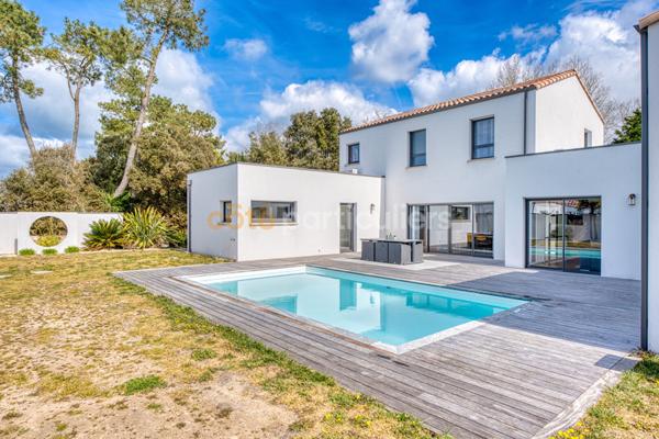 Vente Maison237 m² - 10 Pièces - SAINT GILLES CROIX DE VIE (85800)