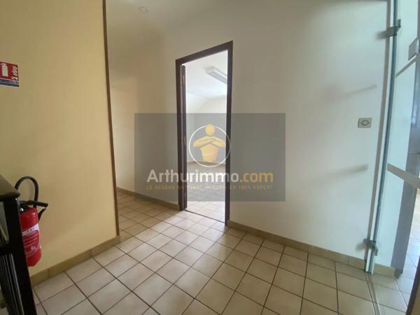 Location                                                      Bureau
                        
                                                            à Gretz-Armainvilliers