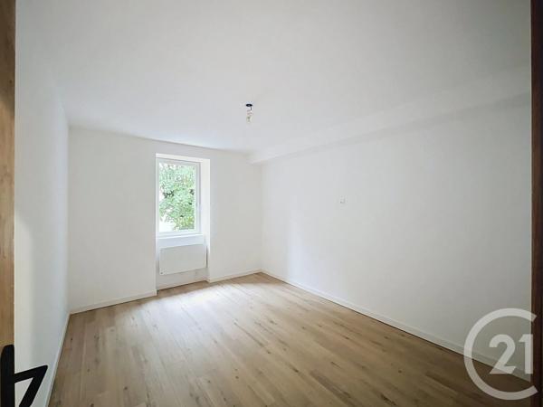 Maison à vendre  4 pièces - 95 m 2   JENZAT  - 03