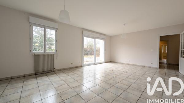 Location maison 5 pièces 130 m² Nouzilly