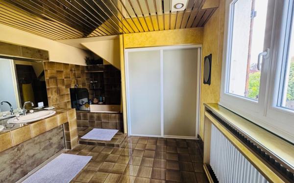 Maison à vendre    7 pièces • 158,16 m2 Chelles