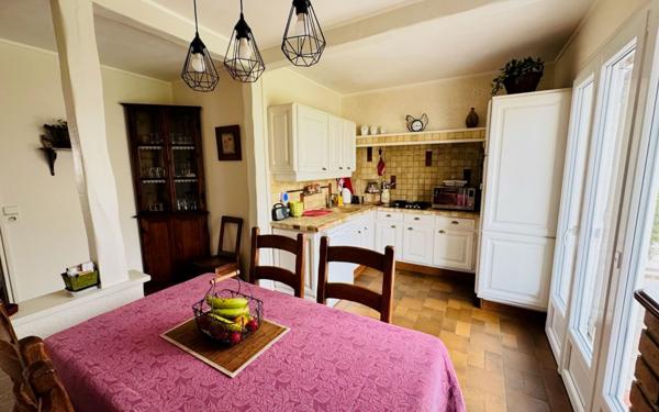 Maison à vendre    7 pièces • 158,16 m2 Chelles