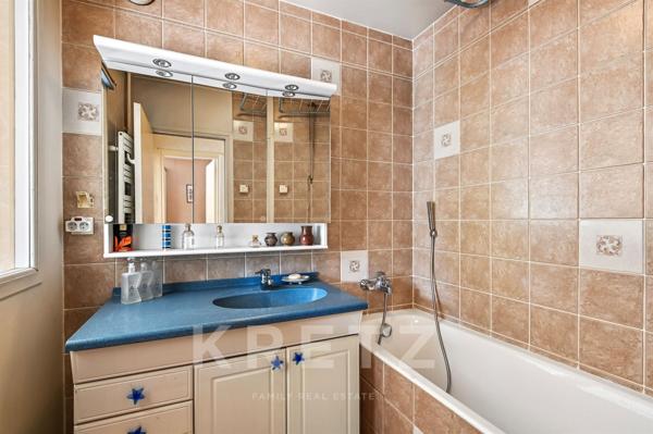 Appartement familial 5P face au Parc des Couronnes à Bécon