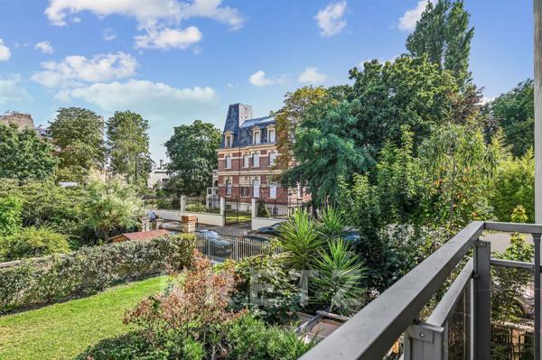 Appartement familial 5P face au Parc des Couronnes à Bécon