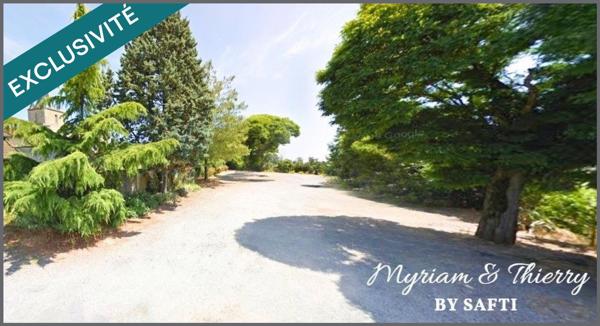 Immeuble 550 m², 10 chambres, salles de réception, bar, cuisine, grange, parking