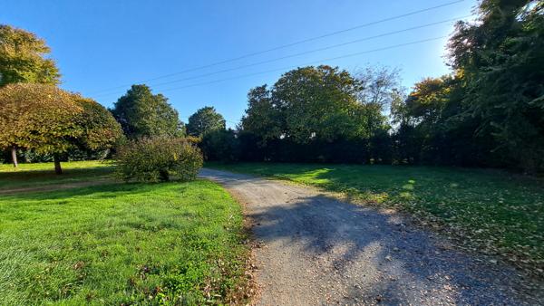 Maison contemporaine Petosse 150 m², 5 chambres et grand jardin de plus de 300 m² au calme