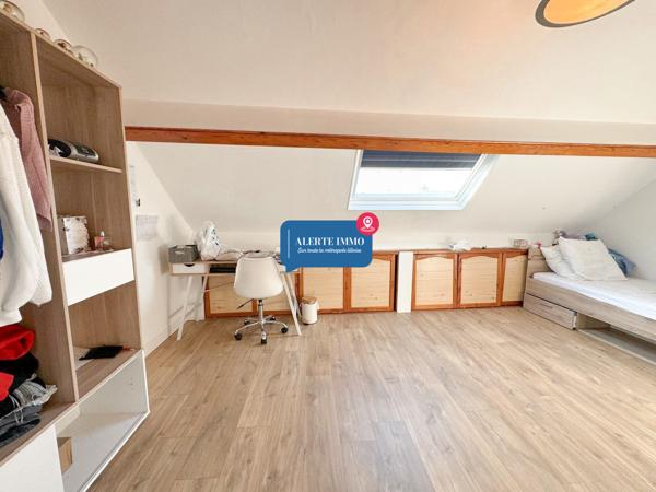 Roubaix Est Nouveau Roubaix, maison bel étage de 120 m2 hab et 190 m2 de surface totale, actuellement louée, 4 ch, garage, grand sous-sol, terrasse jardin + jardin collectif de 2000 m2