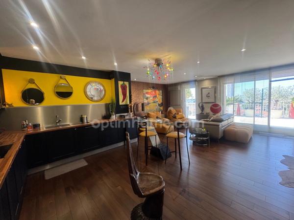 Appartement 5/5 étage, vue panoramique, 93 m2 et garage, TOULON EST