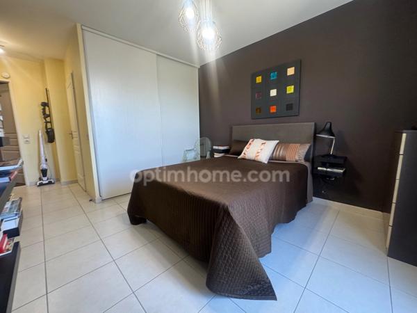 Appartement 5/5 étage, vue panoramique, 93 m2 et garage, TOULON EST
