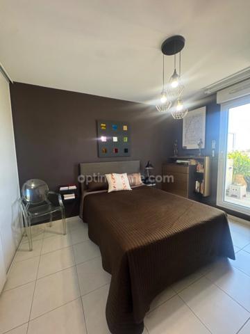 Appartement 5/5 étage, vue panoramique, 93 m2 et garage, TOULON EST