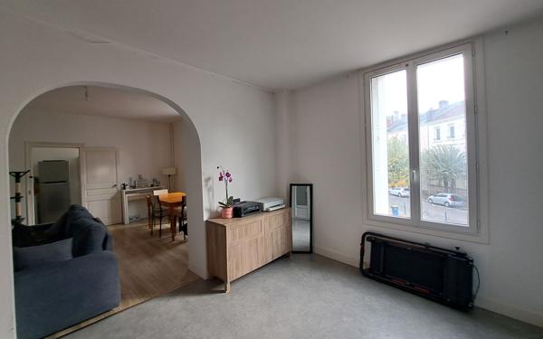 Immeuble à vendre    9 pièces • 209,84 m2 Limoges