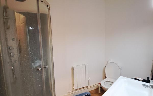 Immeuble à vendre    9 pièces • 209,84 m2 Limoges