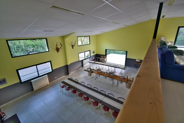 Pavillon de chasse de 600m² avec salle de réception de 218m²