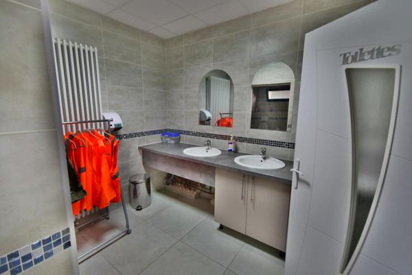 Pavillon de chasse de 600m² avec salle de réception de 218m²