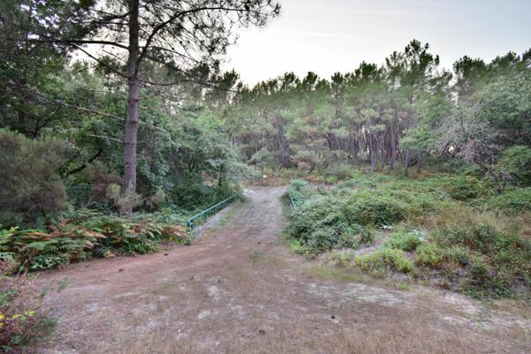 Pavillon de chasse de 600m² avec salle de réception de 218m²