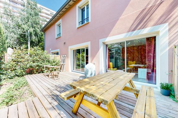 T3 rénové avec jardin situé entre Saint-Just et Gorge de Loup