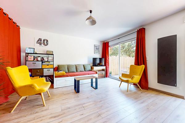 T3 rénové avec jardin situé entre Saint-Just et Gorge de Loup