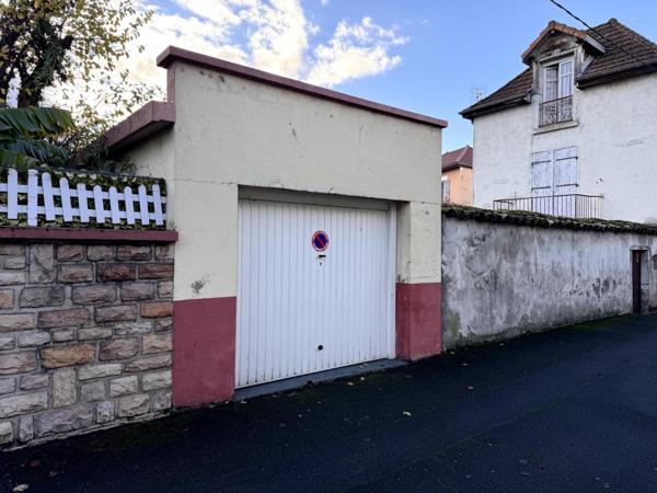 Garage proche du centre de Mâcon