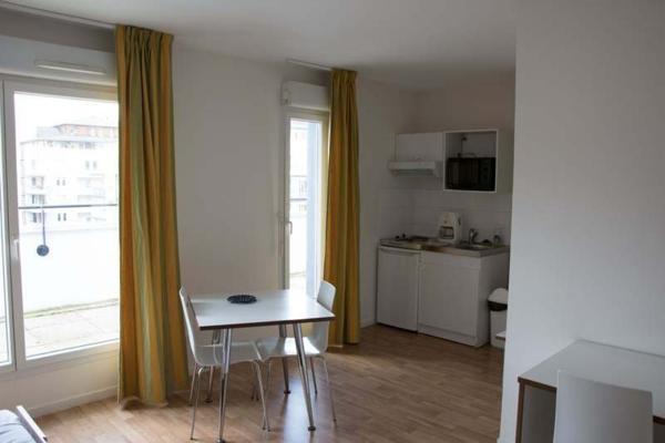 INVESTISSEMENT LOCATIF – Saint-Germain-en-Laye – Résidence d’affaires Résidence Serena – 6,50 % de rentabilité