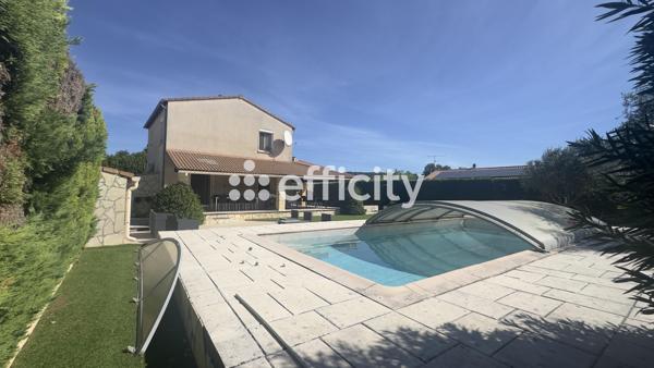 Maison
         4 pièces
        - 95 m² 250 000 € *