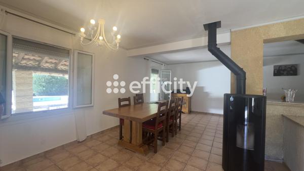 Maison
         4 pièces
        - 95 m² 250 000 € *