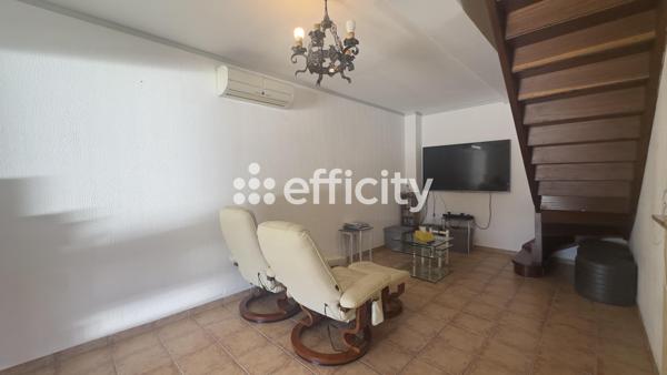 Maison
         4 pièces
        - 95 m² 250 000 € *