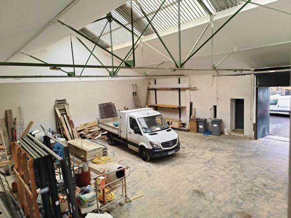 Immobilier Saint-Étienne (42000) – Local 500m2 – 235 000 €