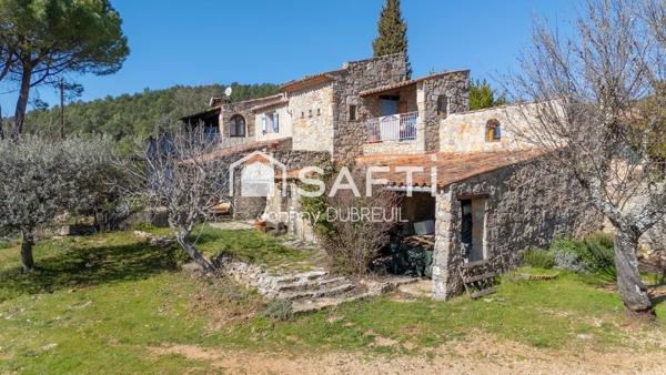 PIGNANS - SUPERBE PROPRIÉTÉ DE 360M2 AVEC 2 MAISONS ET APPARTEMENT INDÉPENDANT, ANNEXES, PISCINE 8X4m, CUISINE D'ÉTE, GARAGE, TERRAIN DE 1.8Ha AVEC VUE DEGAGÉE