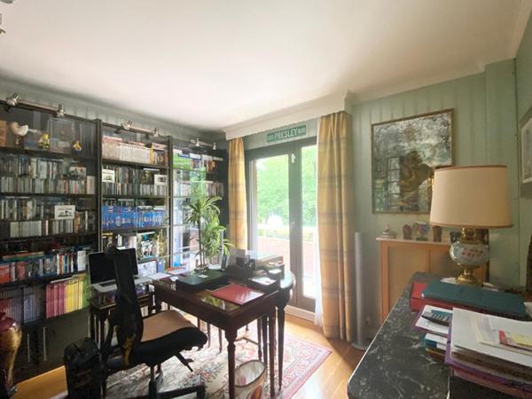 VIAGER- TREMBLAY EN FRANCE - Appartement  4 pièce(s) 86 m2