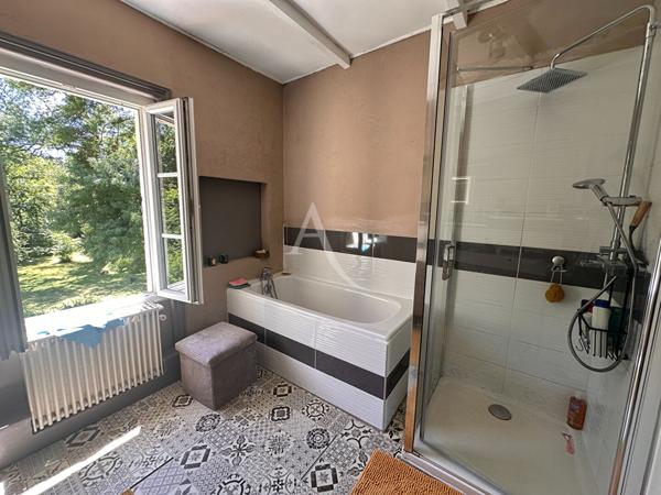 Maison Saintes 8 pièces - Rive Gauche