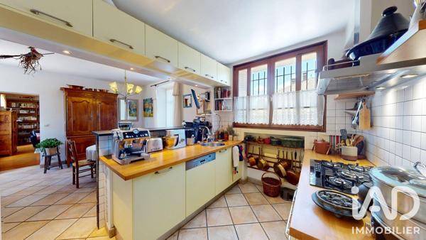 Maison à vendre 7 pièces 190 m² Vaux-le-Pénil