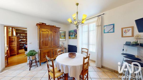 Maison à vendre 7 pièces 190 m² Vaux-le-Pénil