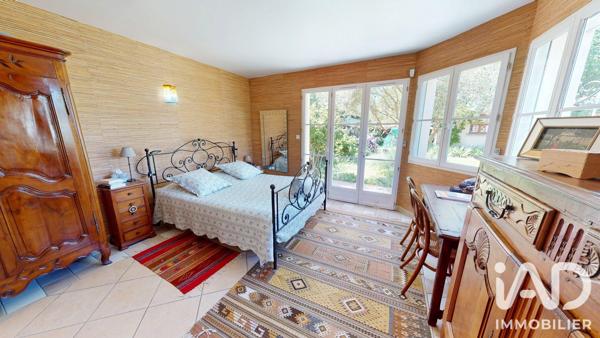 Maison à vendre 7 pièces 190 m² Vaux-le-Pénil
