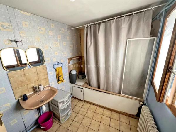 Vente                                                      Maison
                        
                     6 pièces                      100 m2                     à Seclin
