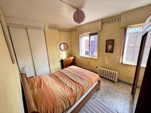 Vente                                                      Maison
                        
                     6 pièces                      100 m2                     à Seclin