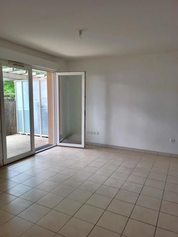 Vente                                                      Appartement
                        
                     2 pièces                      43 m2                     à Pessac