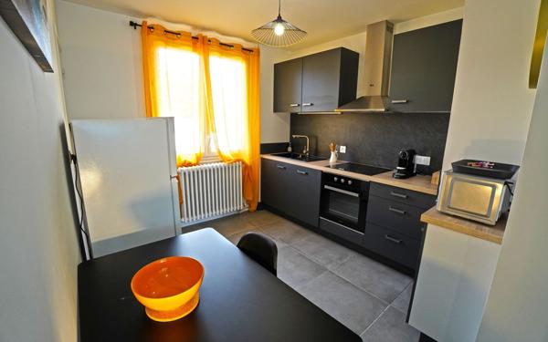 Appartement à vendre    3 pièces • 57,58 m2 Craponne